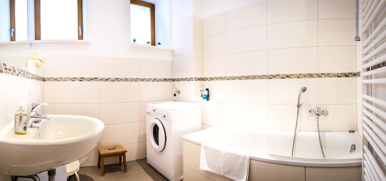 Wunderschoene Wohnung In Sanierter Villa! Incl Wifi Drezno Zewnętrze zdjęcie