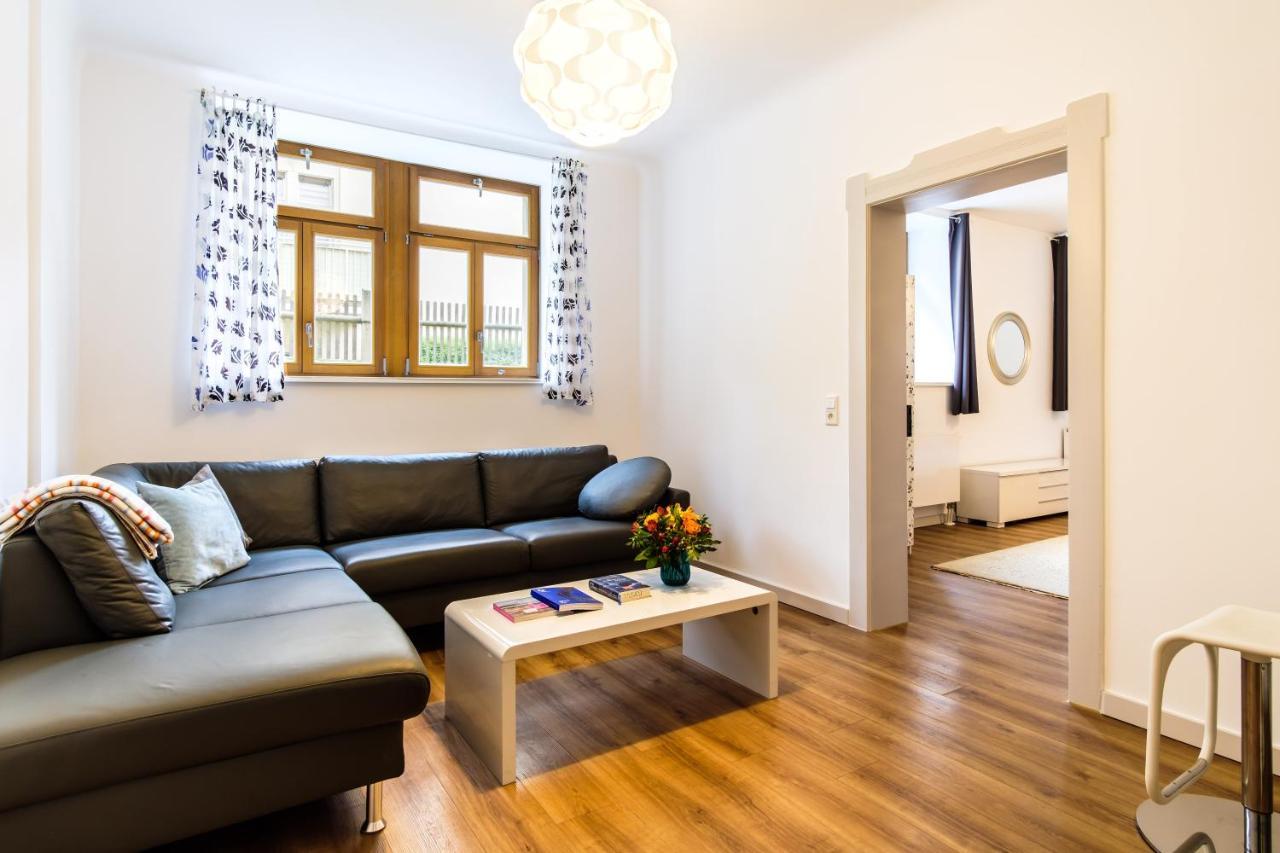 Wunderschoene Wohnung In Sanierter Villa! Incl Wifi Drezno Zewnętrze zdjęcie